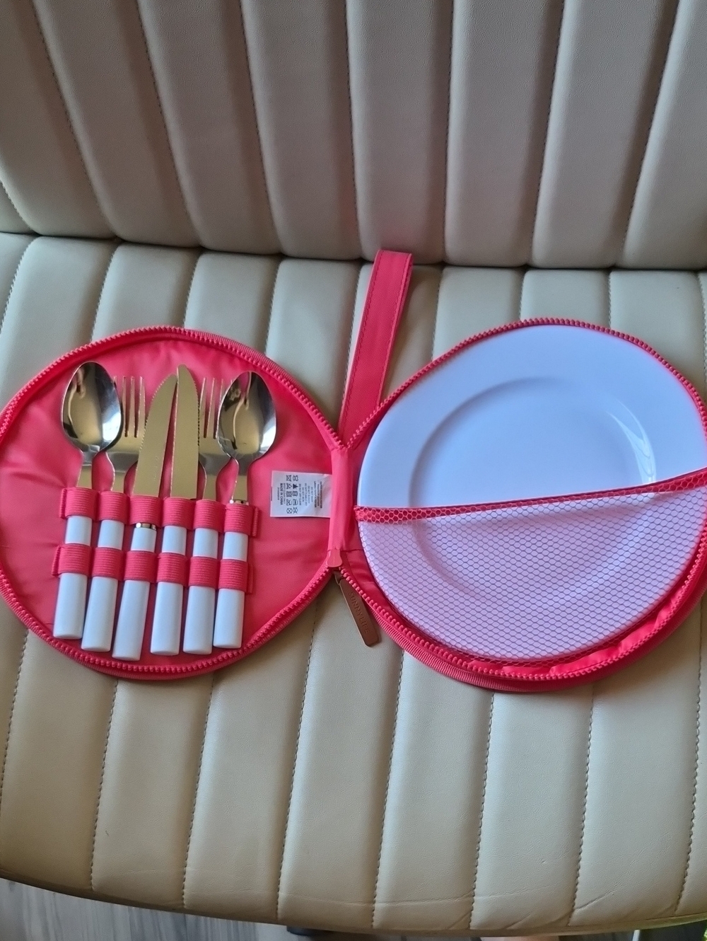 Sunnylife Round Picnic Wristlet Pouch — Yellow to Pink Ombre Plate Forks Travel